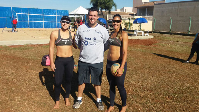 Equipe de Vôlei de Praia (foto: divulgação)